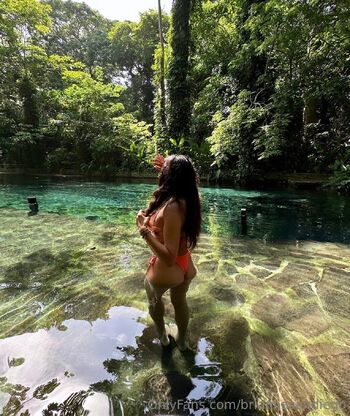 Briann / briannasandiego nude photo #12