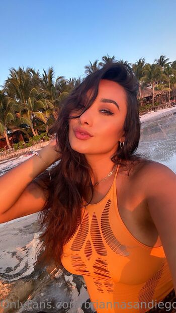 Briann / briannasandiego nude photo #38