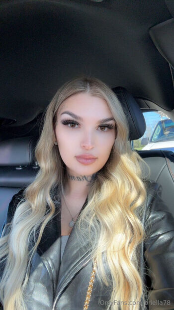 Makeitwetzaddy2 / briella78 nude photo #5