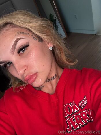 Makeitwetzaddy2 / briella78 nude photo #33