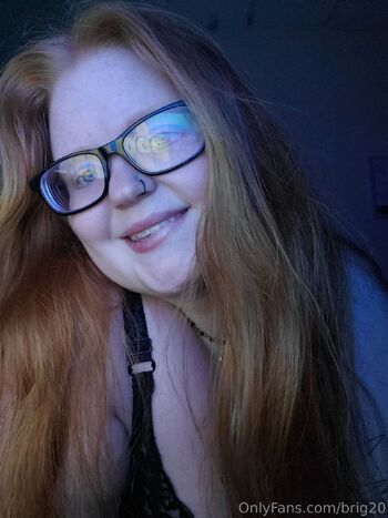 Bri / brig20 nude photo #5