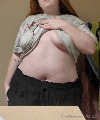 Bri / brig20 nude photo #16