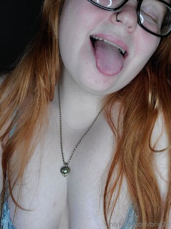 Bri / brig20 nude photo #18