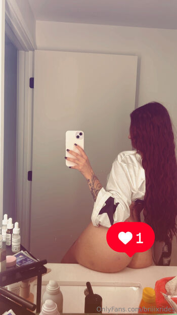 Brianna Andrad / briiixrides nude photo #32