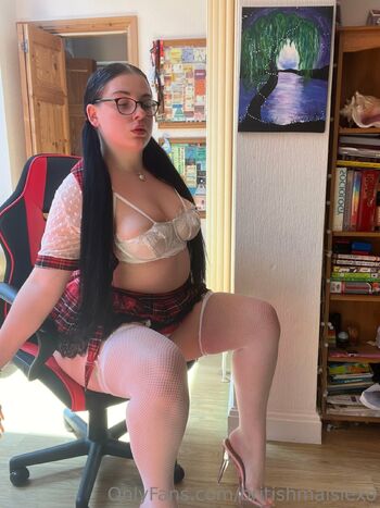 MAISIEDAYXO / britishmaisiexo nude photo #23