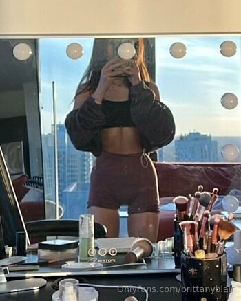 Brittan / brittanyblair / brittanyng0 nude photo #9