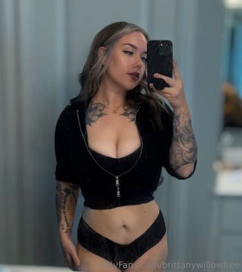 Brittany Willow Fre / brittanywillowfree nude photo #24