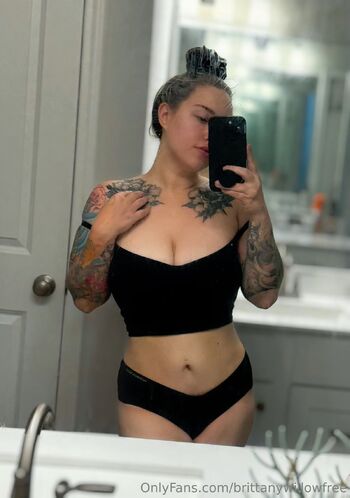 Brittany Willow Fre / brittanywillowfree nude photo #26