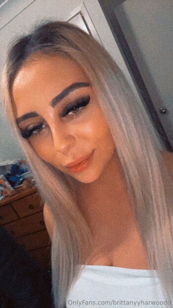 𝓑𝓻𝓲𝓽𝓽𝓪𝓷𝔂𝔂 𝓗𝓪𝓻𝔀𝓸𝓸𝓭 / brittanyyharwoodd nude photo #3