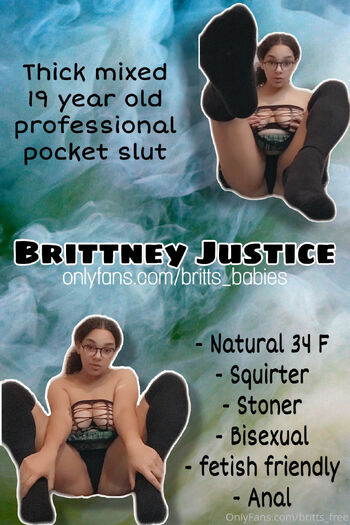 Big Titty Frea / britts_free nude photo #4