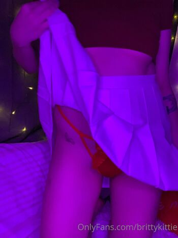 Kitti / brittykittie nude photo #17