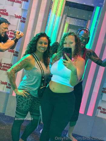 Rayn / broncocutie / broncocutiee nude photo #11