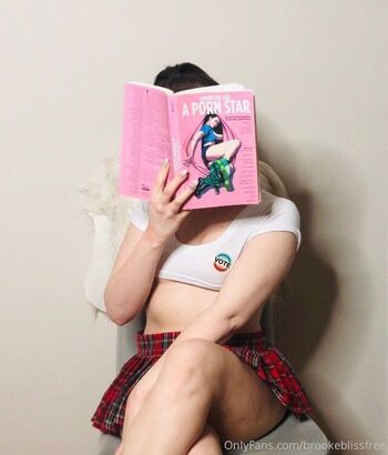Brooke Bliss FRE / brookeblissfree nude photo #13