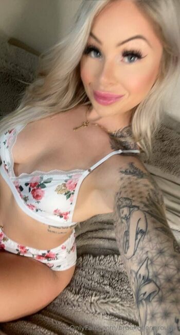 Brooklyn / brookegonerouge nude photo #6