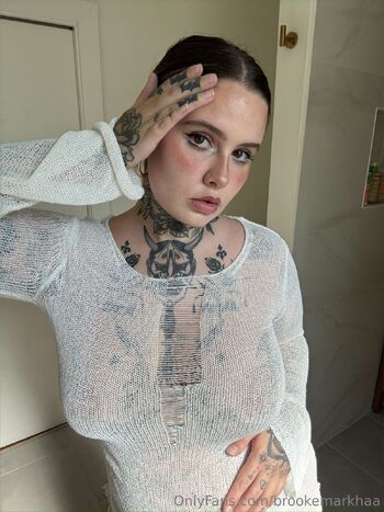 BROOKE MARKHA / brookemarkhaa nude photo #4