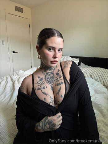 BROOKE MARKHA / brookemarkhaa nude photo #6