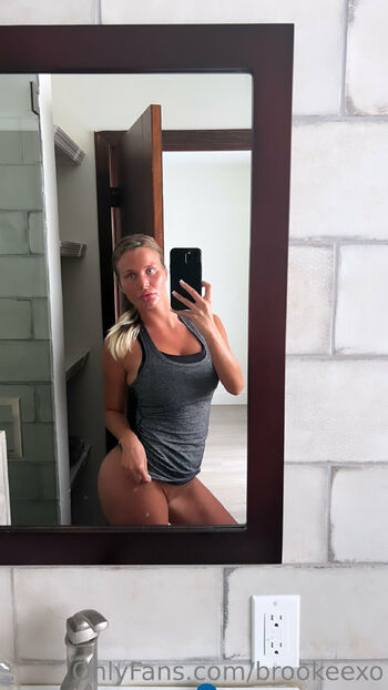𝘣𝘳𝘰𝘰𝘬 / brookepaeke nude photo #19