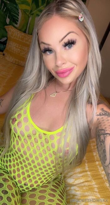 CUSTOM QUEEN Brooke is 𝗖𝗥𝗘𝗔𝗠𝗬 / brookeshowsxx nude photo #8