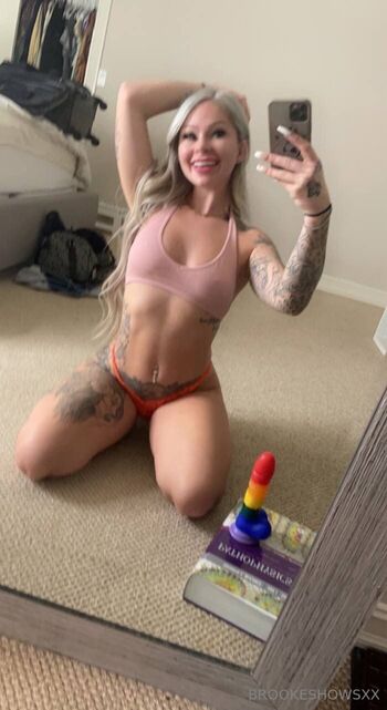 CUSTOM QUEEN Brooke is 𝗖𝗥𝗘𝗔𝗠𝗬 / brookeshowsxx nude photo #23