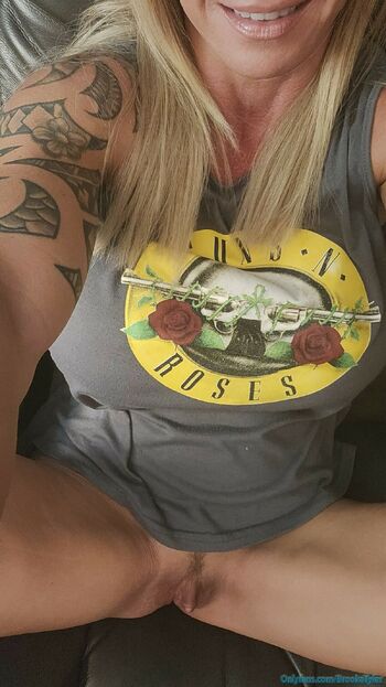 Brooke Tyle / brooketyler nude photo #37