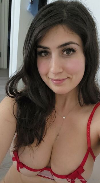 Brooke Woods FRE / brookewoodsfree / itsbrookewoods nude photo #14