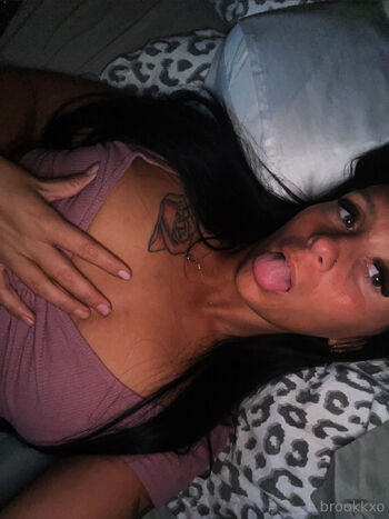 Brooke FREE O / brookkxoo nude photo #5