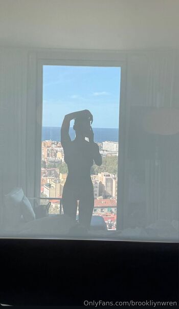Brookliyn Wre / brookliynwren / brookliyn_wren / hellobrookliyn nude photo #7