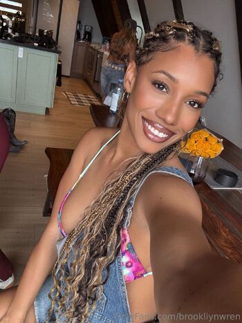 Brookliyn Wre / brookliynwren / brookliyn_wren / hellobrookliyn nude photo #13