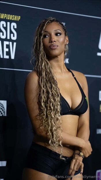 Brookliyn Wre / brookliynwren / brookliyn_wren / hellobrookliyn nude photo #24