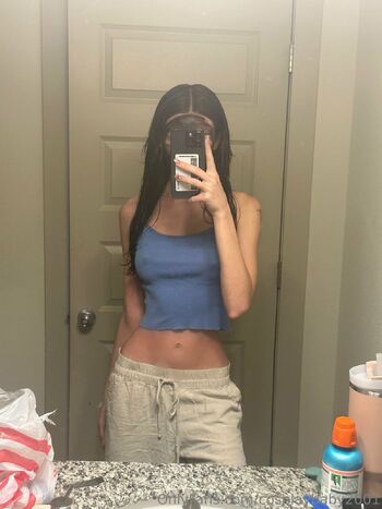 brooklybaby2001 nude photo #26