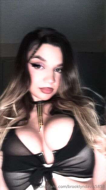 VanillaVelve / brooklyndavis5858 nude photo #15