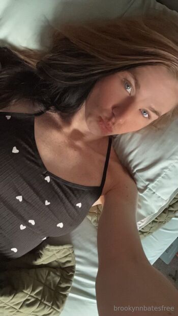 BROOKLYNNBATESFRE / brooklynnbatesfree nude photo #6