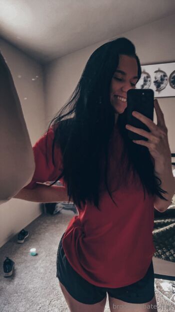 BROOKLYNNBATESFRE / brooklynnbatesfree nude photo #11