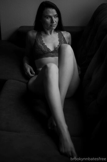 BROOKLYNNBATESFRE / brooklynnbatesfree nude photo #17