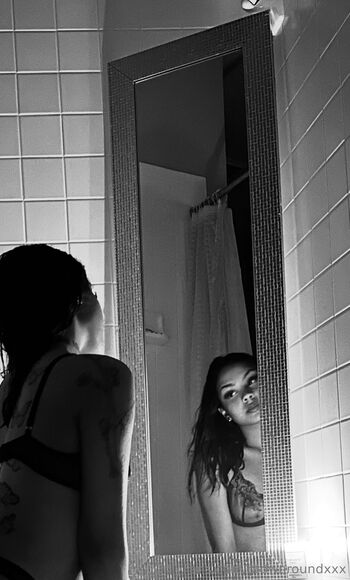 𝕀𝕥𝕤 𝔸𝕝𝕝𝕚𝕖 / brownroundxxx nude photo #10