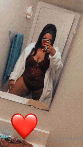 Thickass Brownskin / brownsugaarkissess nude photo #14