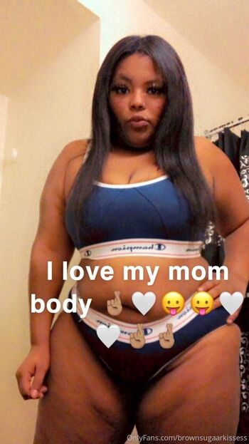 Thickass Brownskin / brownsugaarkissess nude photo #17