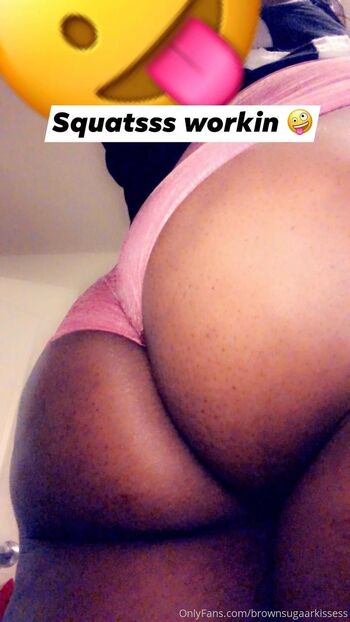 Thickass Brownskin / brownsugaarkissess nude photo #19