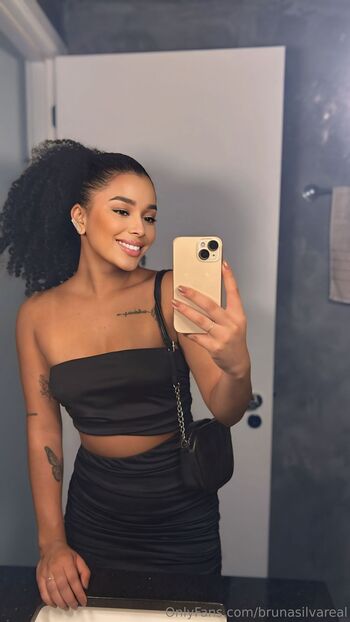 BrunaTheBaddie / brunasreal nude photo #13