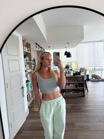 As / brunchbabe nude photo #6