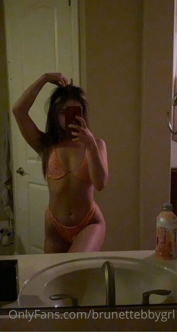 Brunette Baddi / brunettebbygrl nude photo #7
