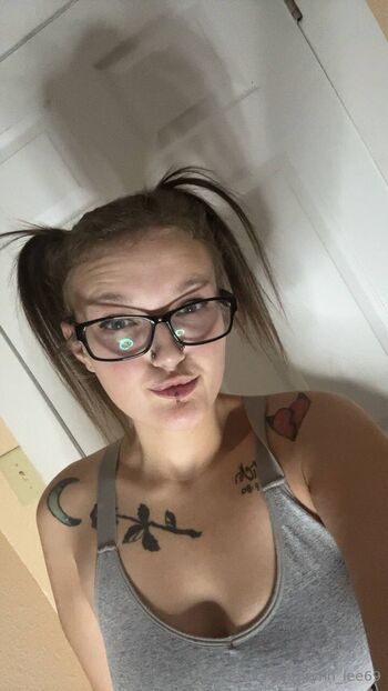 Brynn Le / brynn_lee69 nude photo #5