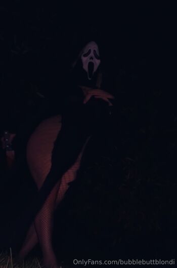 Blond / bubblebuttblondi nude photo #16