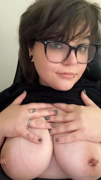 Bug / bugpussy666 nude photo #16