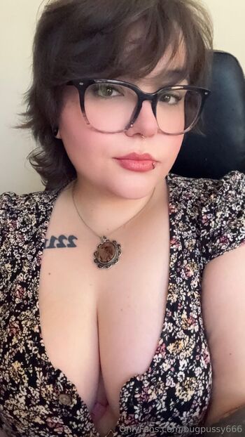 Bug / bugpussy666 nude photo #19