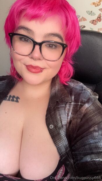 Bug / bugpussy666 nude photo #20