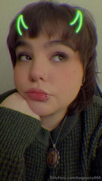 Bug / bugpussy666 nude photo #22