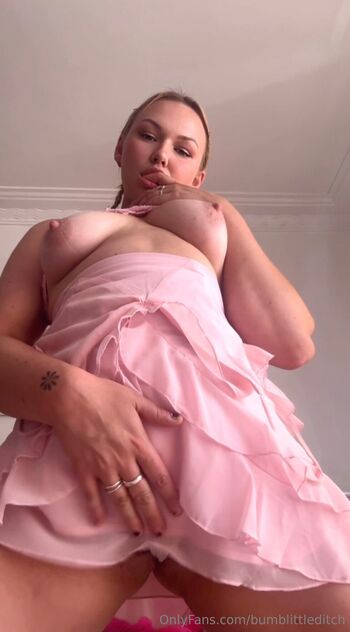 Evi / bumblittleditch nude photo #18