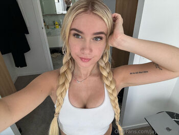 Jes / bunnijaye nude photo #38