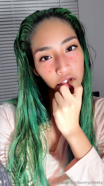 bunnycheek / bunnycheekz / bunny_cheekz / bunny.cheekz nude photo #3